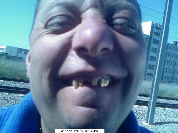 sau il luam si pe colegul meu :razz: care arata asa 