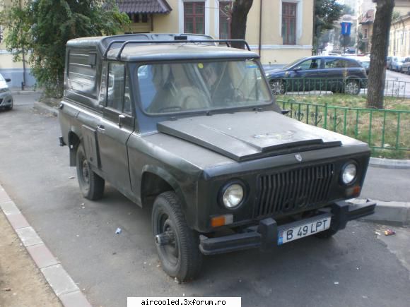 Aircooled si masini vechi vazute prin tara - Aro 243 parcat pe locul fostei - broscar in timpul liber