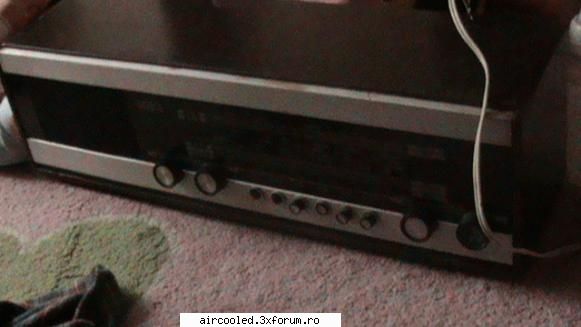 Aparatele mele Vechi - radio Select,an 1974 - broscar in timpul liber