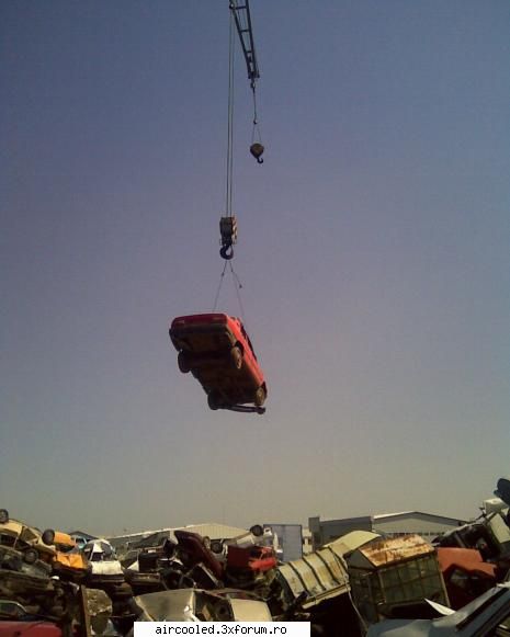 io-te: baiet fiind, scrapyard cutreieram