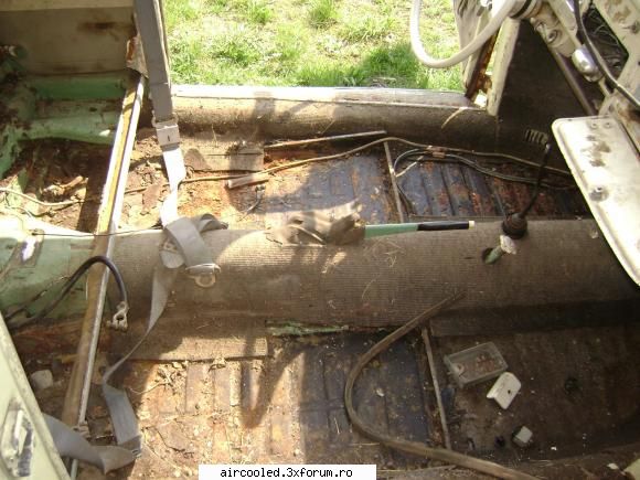 Broasca mea...Volkswagen 1200 '60 - In sfarsit dupa multe zile ploioase pe la noi - Masina mea - Tip1 & Tip3