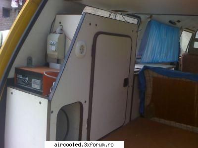 Bus T3 1983 - Scaunele rotative din pacate nu au cotiere - Vanzari- auto