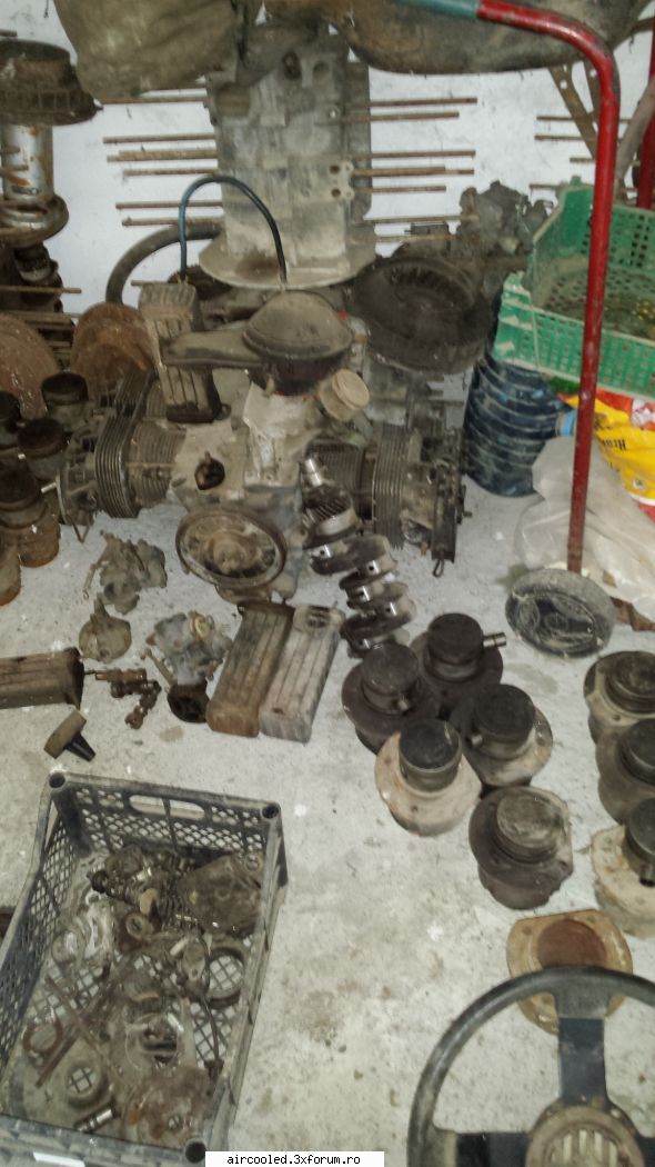 Cumpar motor cu racire pe aer de vw - am eu 3 "explodate". se dau numai la pachet. 700 - Cumparari- auto