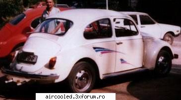 Cumpar vw broscuta...de preferat fara tunning! - nu e foarte clara poza: masina este bej pe - Cumparari- auto