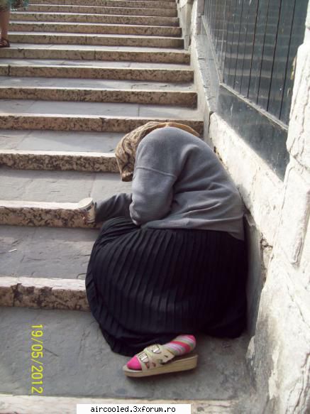 trage, dom' semaca, sunt eu, o ciorica! d'ale lui mishu