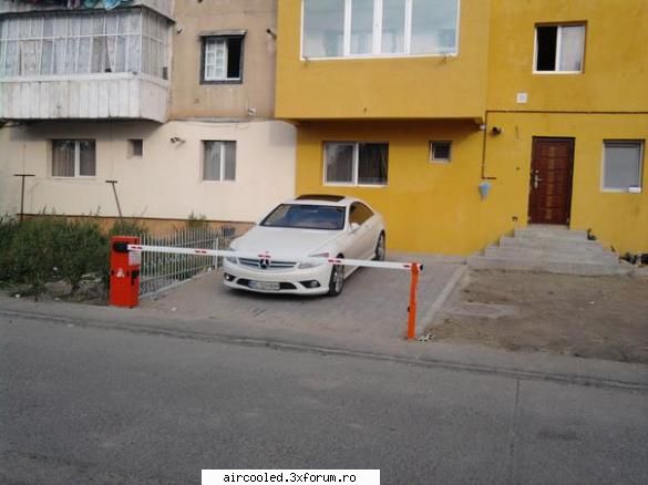 FUN - cel mai tare din parcare (in Bacau) - broscar in timpul liber