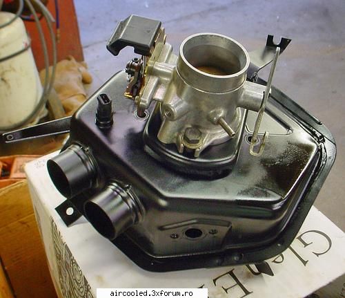 Injectie de benzina ... adaptare pe flat4 - uite ce am gasit .. o poza de plenum de 914 - TUNING