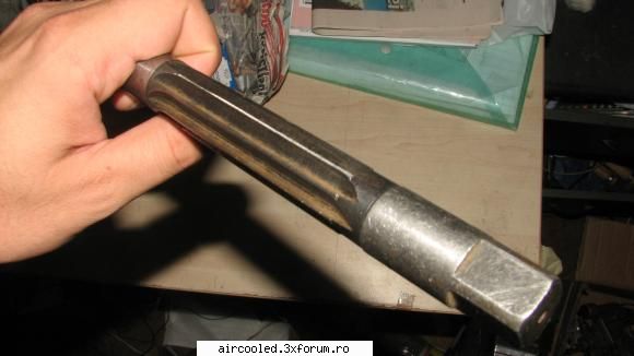 Inlocuire bucse bolturi de biela... - 8 cutite... Din 2 in doua cutite are cate o fanta - TEHNIC