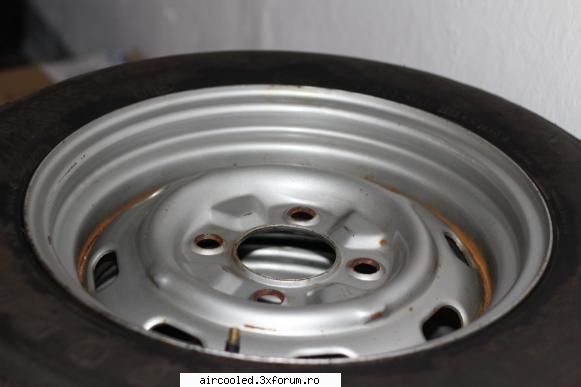 vand set de 4 jenti mangels 5,5 j 15 et 10 cu buza decenta in stare perfecta cu anvelope 165 sr15