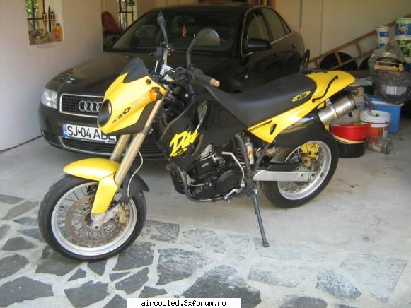 KTM Duke 650 cmc - un prieten vinde o motocicleta KTM duke - Vanzari-Cumparari Auto, alte marci