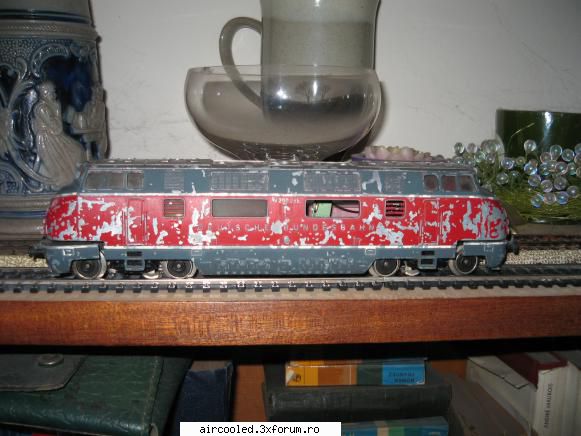 Modelism feroviar / Trenulete - Tot veche o locomotiva Trix V200, care necesita - Alte mestereli