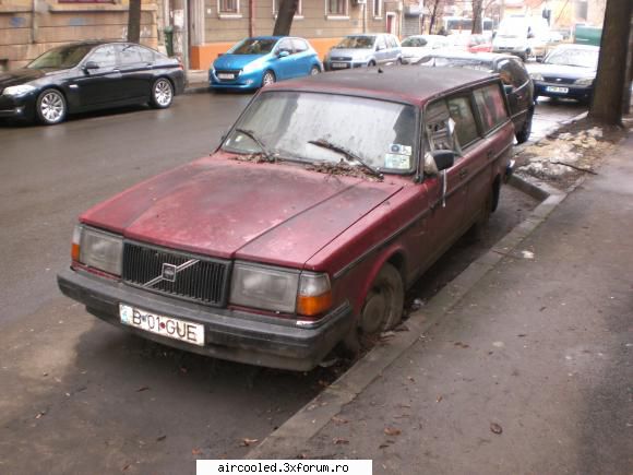 N-am inventat eu vanatoarea de epave! - Cred ca stie toata lumea masina asta. Volvo - broscar in timpul liber