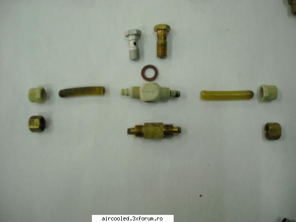Niplaraie, garnituri, conducte etc - 4tru Racorduri rotitoare duble pt conducta - Vanzari-cumparari diverse