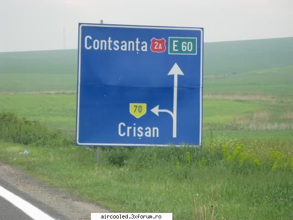 Poze, sa ne uitam la poze - si una pozata spre contsanta NU e fotosop, chiar - broscar in timpul liber