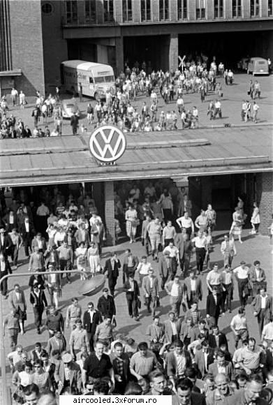 Poze vechi - Urmatorul set de fotografii dateaza din anul 1959 - Istorie VW Aircooled