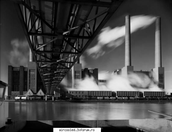 Poze vechi - Chiar daca e fara masini fotografia asta face - Istorie VW Aircooled