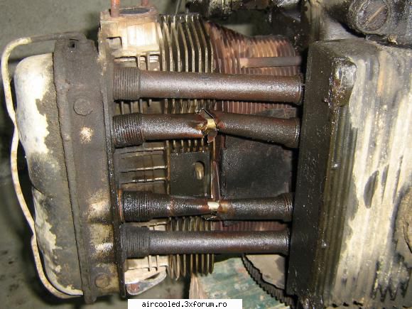 Problema motor1200 - Salutare Stie cineva care este cauza si un - TEHNIC