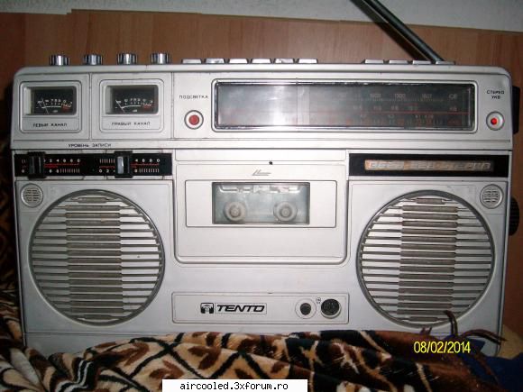 ..mai am inca un radiocas vega 226 stereo   :hi: sa umblu pe balcon sa gasesc si vef-ul, numai