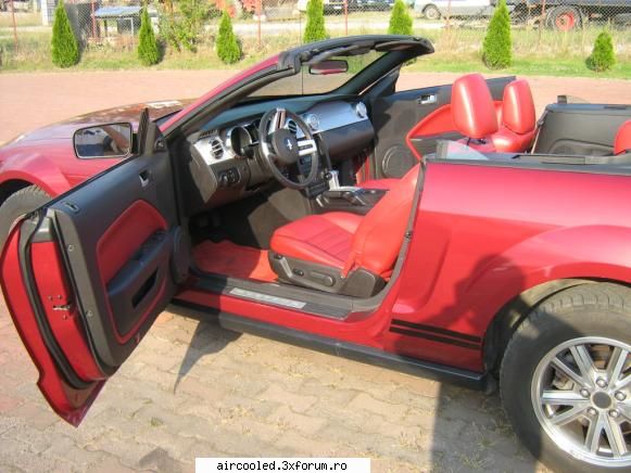 Vand Ford Mustang - motor de 4000 cmc benzina, 210 cp,interior piele - Vanzari-Cumparari Auto, alte marci