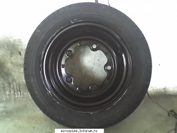 vand set jante stock cu anvelope 155x65x15 dunlop noi (folosite 1000km). jantele au fost sablate la