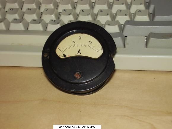 Vintage - BubuL - broscar in timpul liber