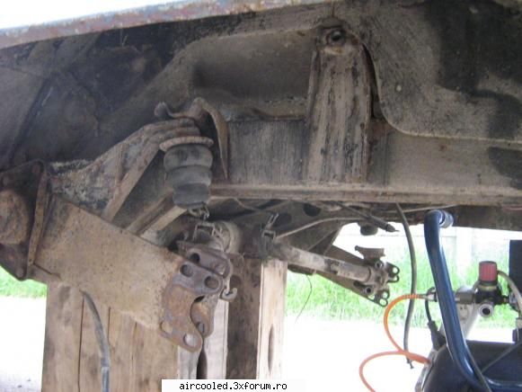 Vw Transporter 1970 autoutilitara - azi, am curatat bine cu peria de sarma, si - Masina mea-Tip2: Bus, Camper