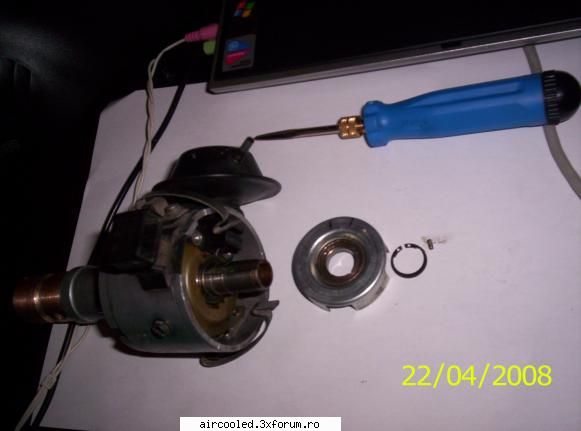 adaptare aprindere tranzistorizata de pe golf - 3. se scoate rotita cu fante .. si grija mare - TUTORIALE