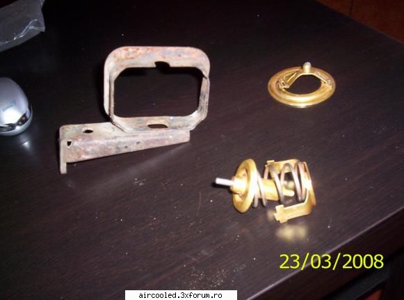 construirea unui termostat - am demontat termostatul.. pilindu-i niturile care - TUTORIALE