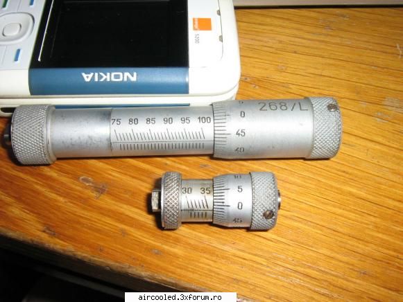 de vanzare - 2 micrometre :) pret nu stiu - Vanzari-cumparari diverse