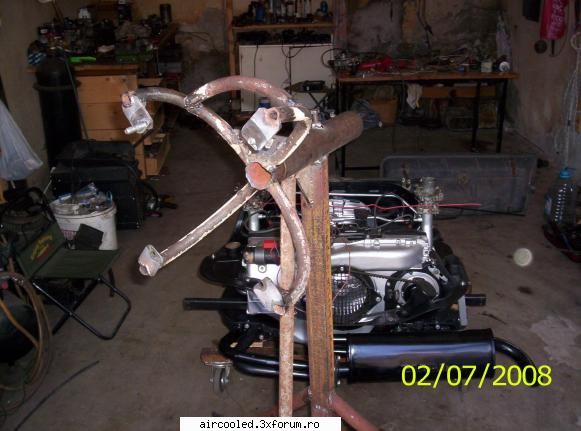 engine stand - capitolul cred ca nu s-a incheiat....asa arata - SCULE SI DISPOZITIVE