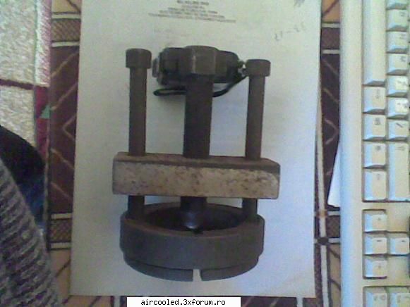 extractor pinion distributie - extractor pinion distributie - SCULE SI DISPOZITIVE