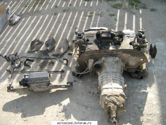 motor 2000 cmc - este intreg, fara cutie de viteze - Vanzari- piese