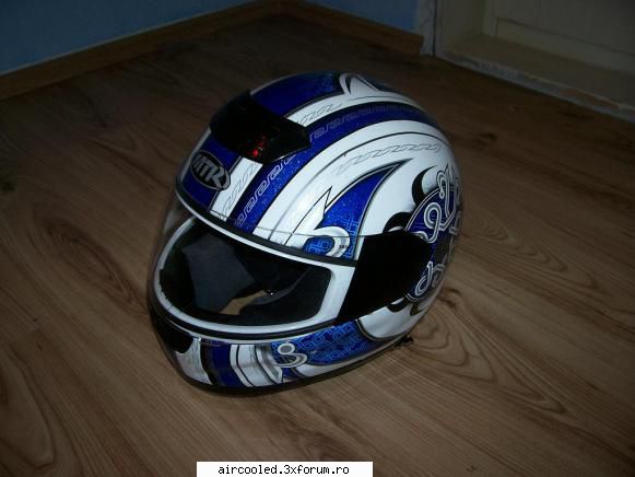 vand echipament motociclist - inca o casca marimea M 150 lei - Vanzari-cumparari diverse