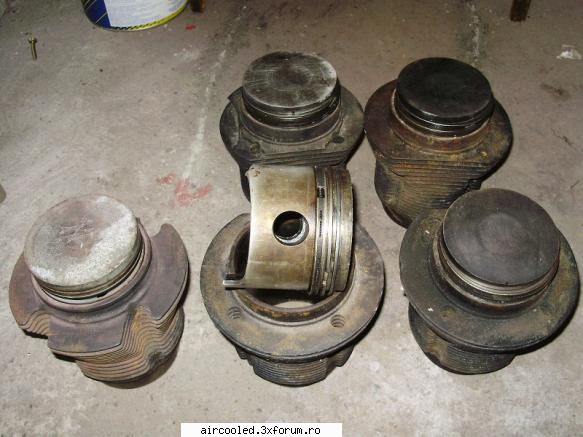 vand piese kafer - set motor 1600 cote: 86,45 cu o fusta de piston - Vanzari- piese
