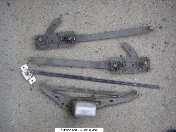vand piese vw - macara geam 2 buc. 30 RON/buc , motoras stergator - Vanzari- piese
