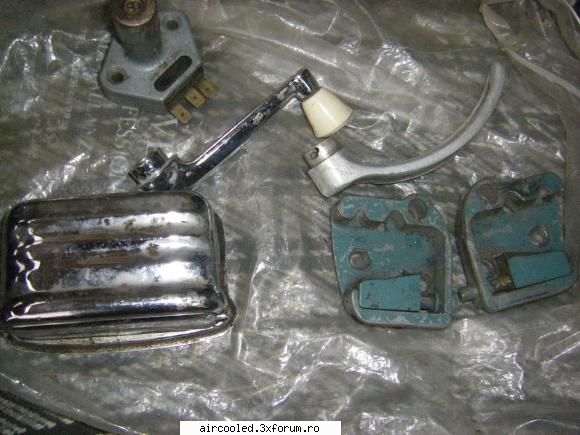 vand piese vw - manere usa interior doua modele 10 RON ,scrumiera - Vanzari- piese